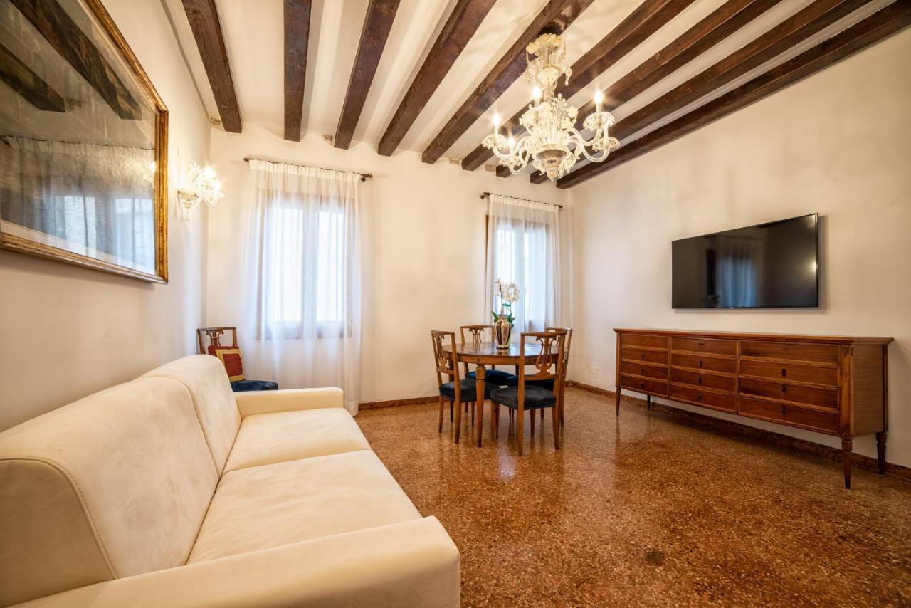 Casanova Fenice - Canal View Venesia Bagian luar foto