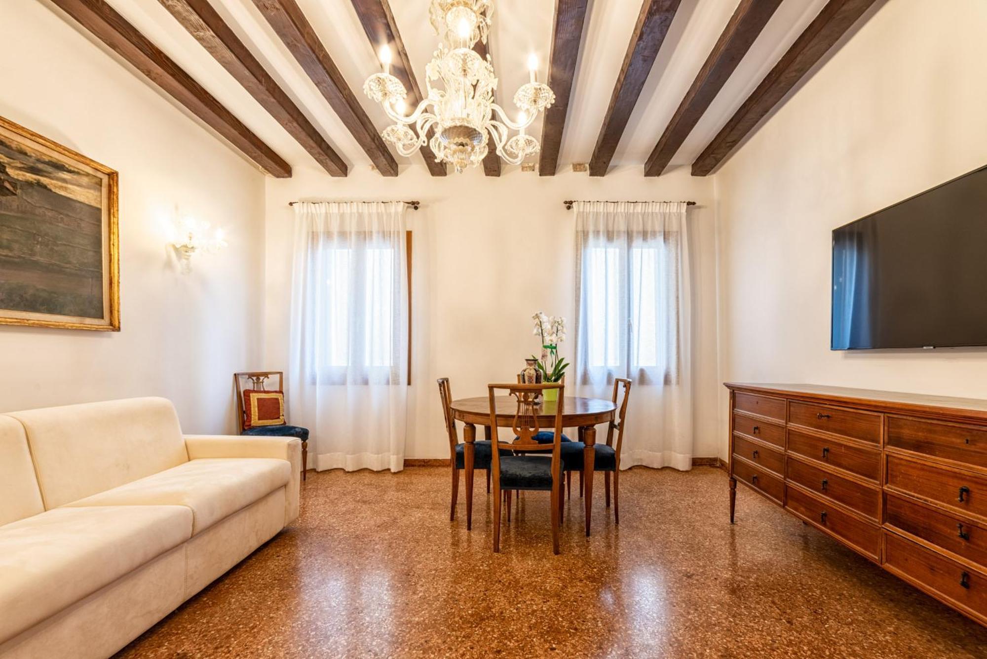 Casanova Fenice - Canal View Venesia Ruang foto